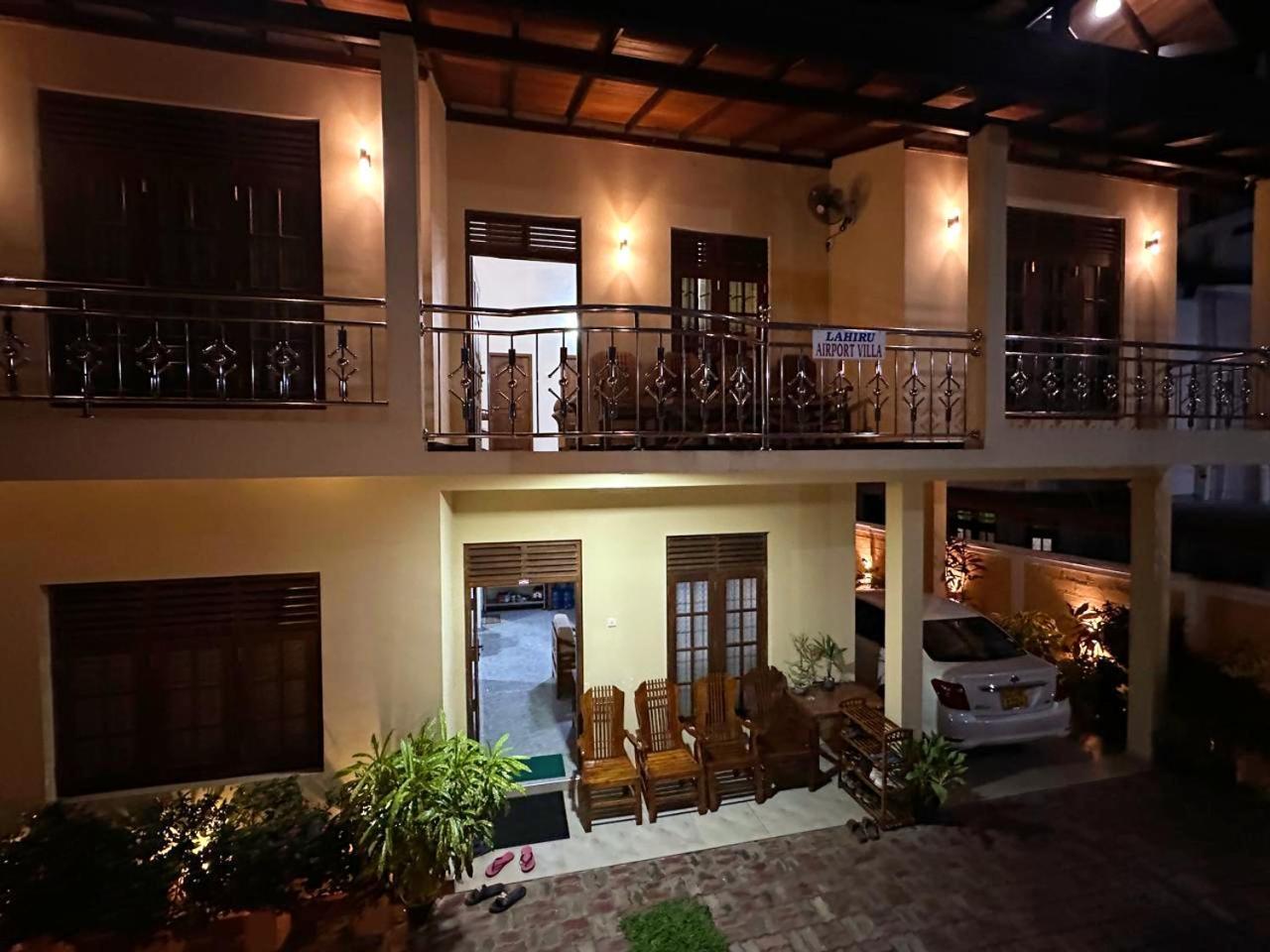 Lahiru Airport Villa Andiambalama Экстерьер фото
